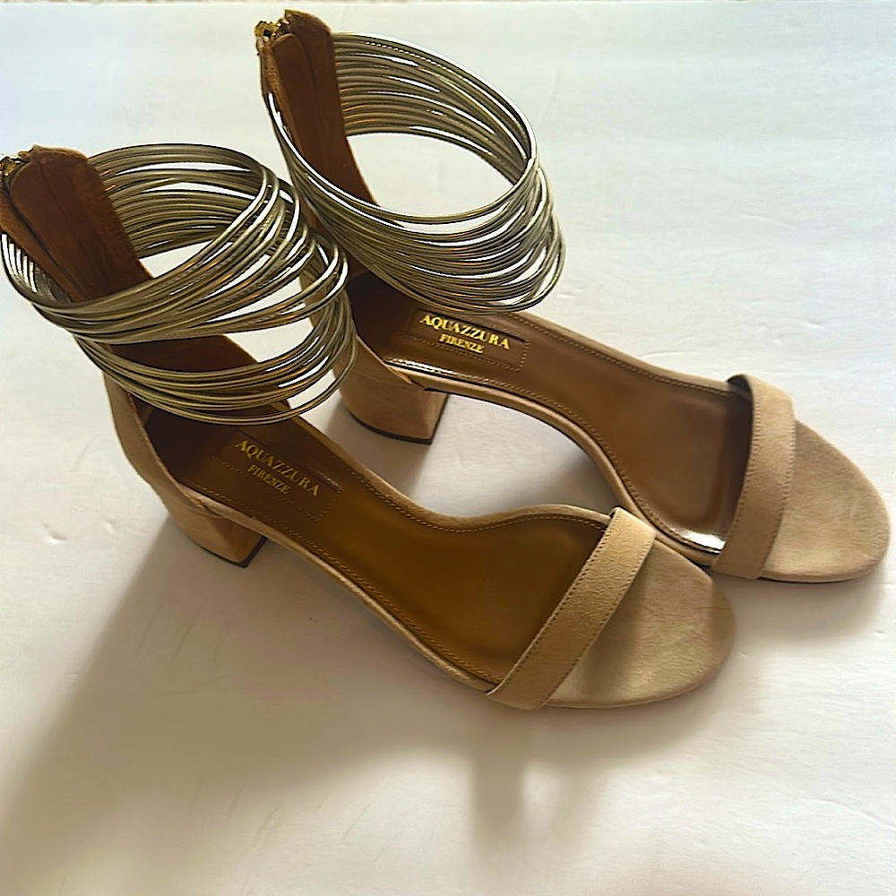 Brand New condition Aquazzura Firenze Made in Italy Suede material size 6.5 M